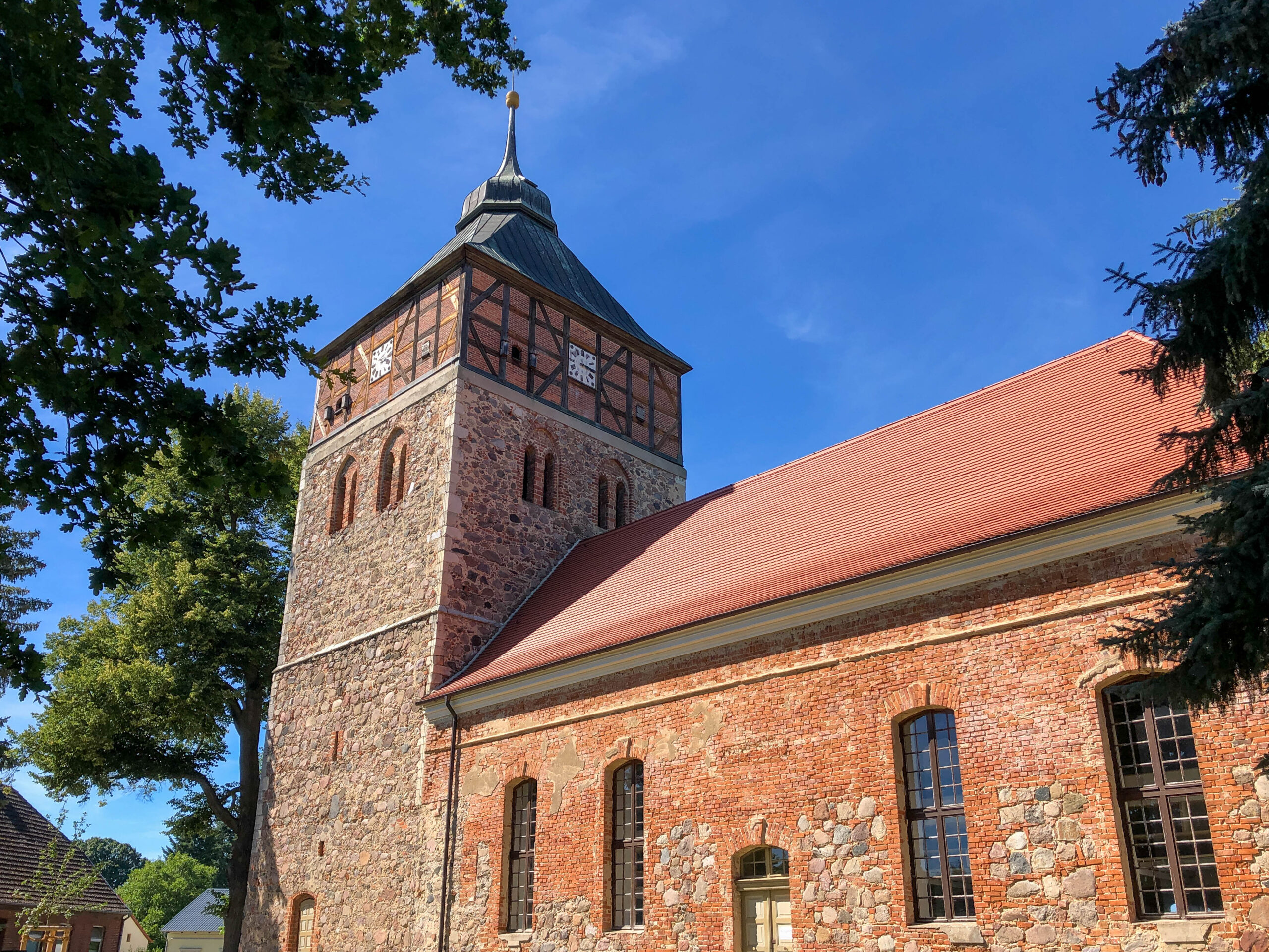 Groß Schnönebeck - Dorfkirche